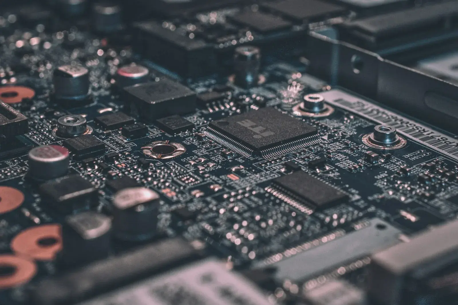 iOS App Development With Core ML & Apple Intelligence